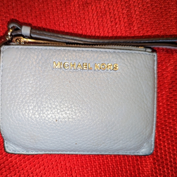 Michael Kors light blue wristlet - Picture 5 of 11